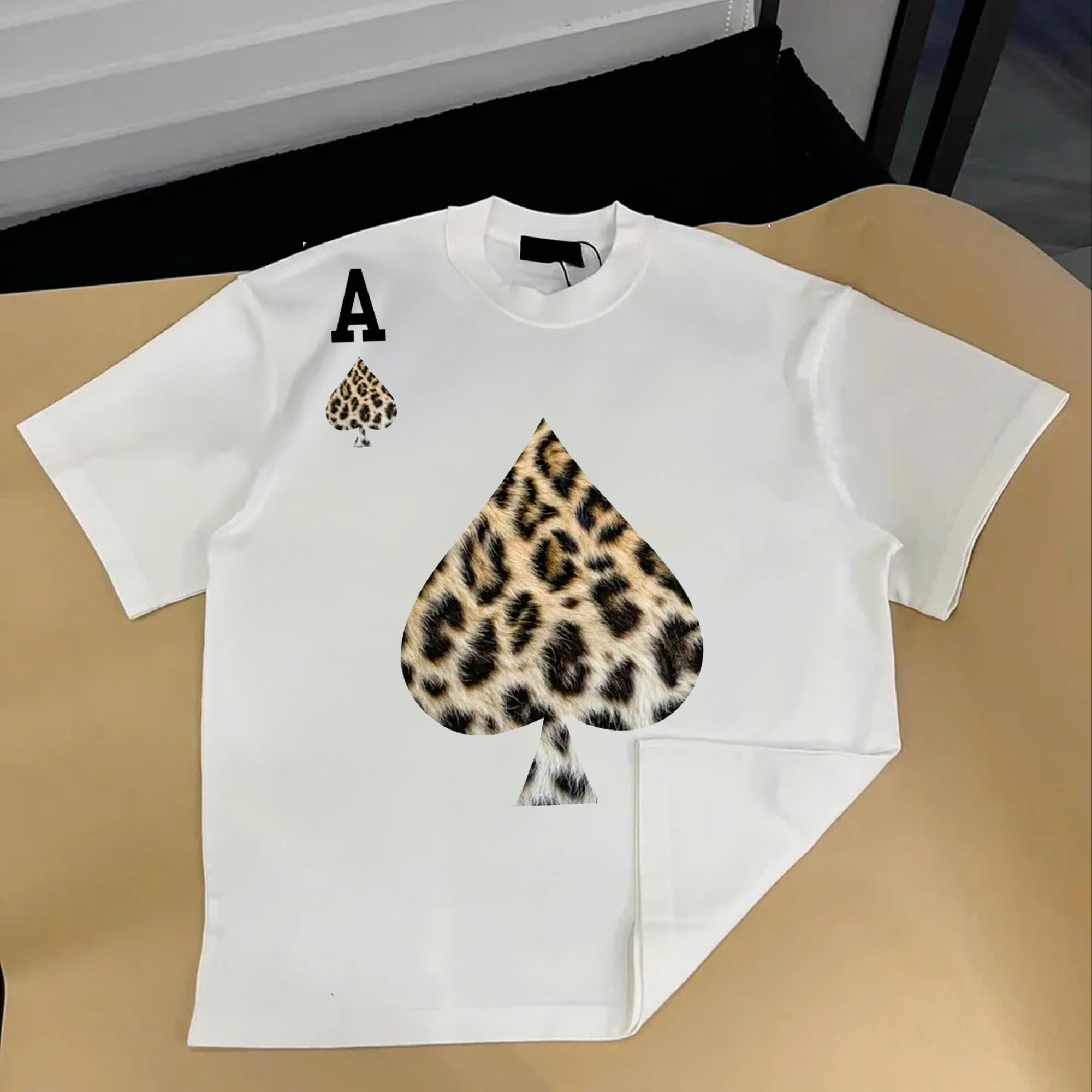 Áo Át bích SS2025