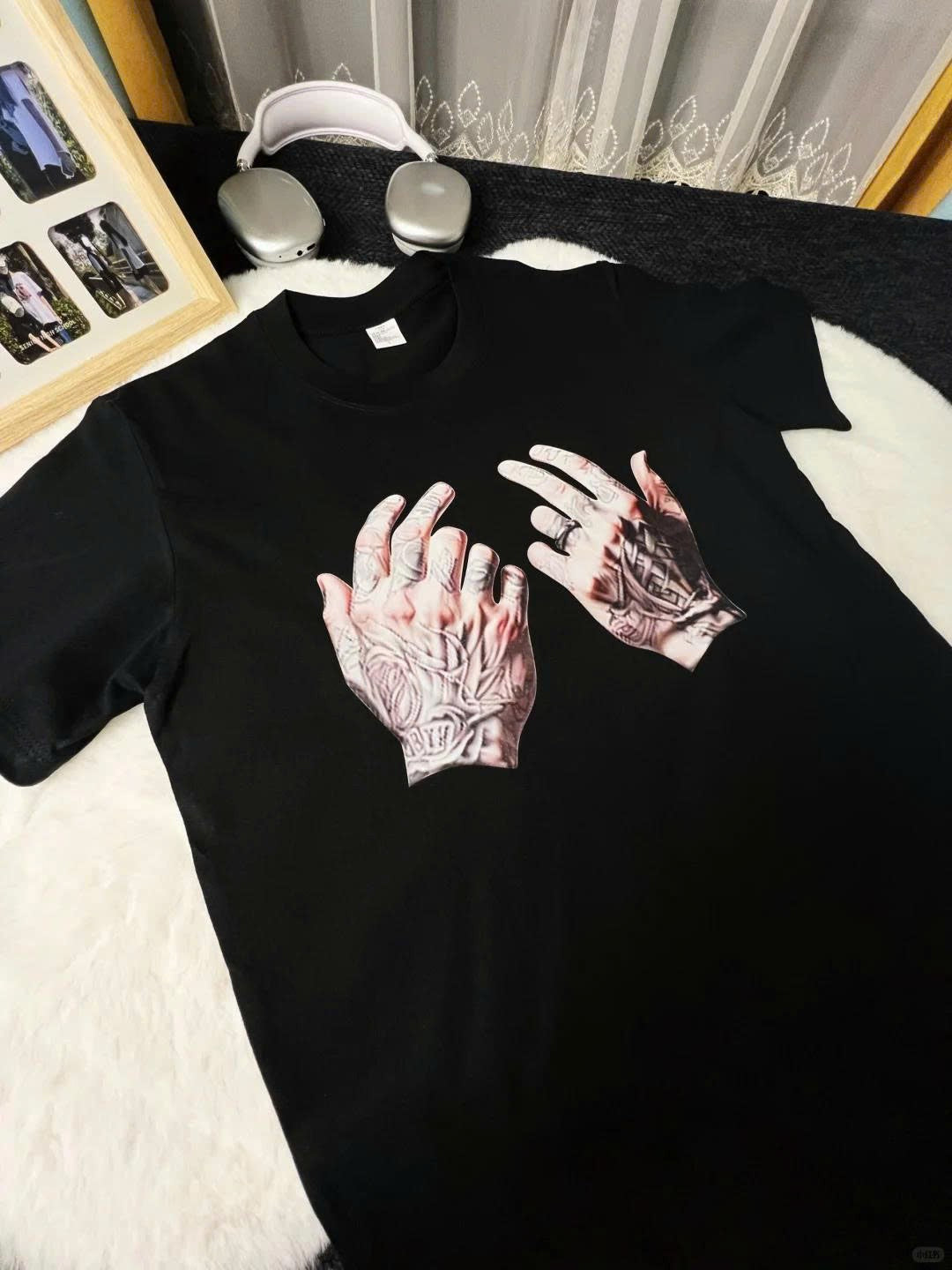 Áo hands