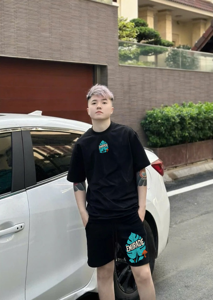 Bộ Urban bloom T-Shirt